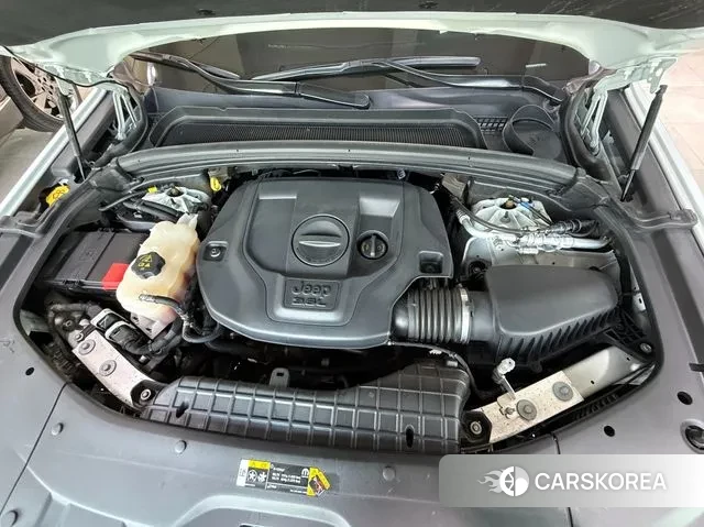 Jeep Grand Cherokee (WL) id 3289587 из Кореи 14