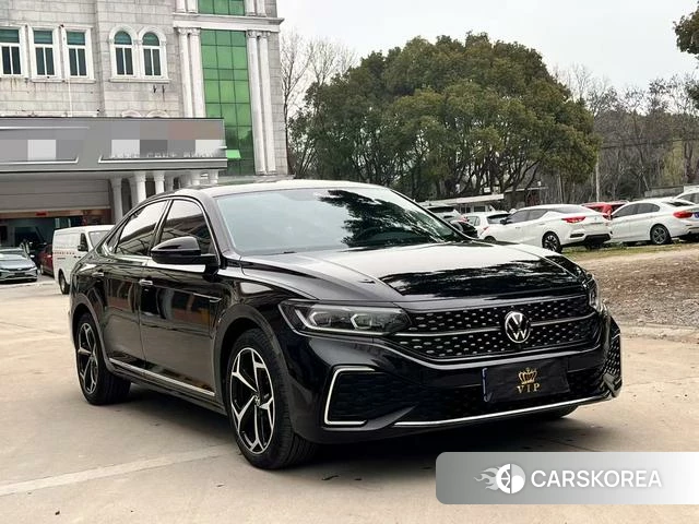 Volkswagen Passat 2023 Черный из Китая, фото 4