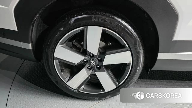 Hyundai Santa Fe (MX5) id 4935275 из Кореи 30