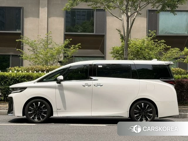 Toyota Wilfa 2024 Белый из Китая, фото 4
