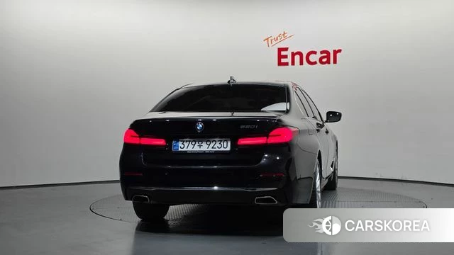 BMW 5 Series (G30) id 4281644 из Кореи 31