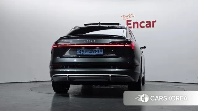 Audi e-Tron id 3550847 из Кореи 14