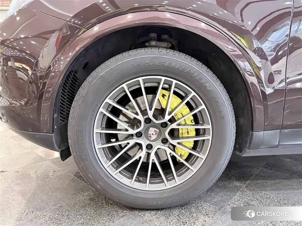 Porsche Cayenne id 4554145 из Китая 30