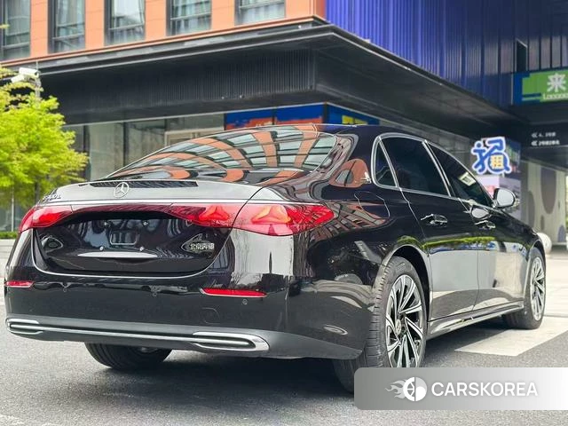 Mercedes-Benz E-class 2025 Черный из Китая, фото 4