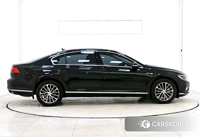 Volkswagen Magotan id 4213258 из Китая 14