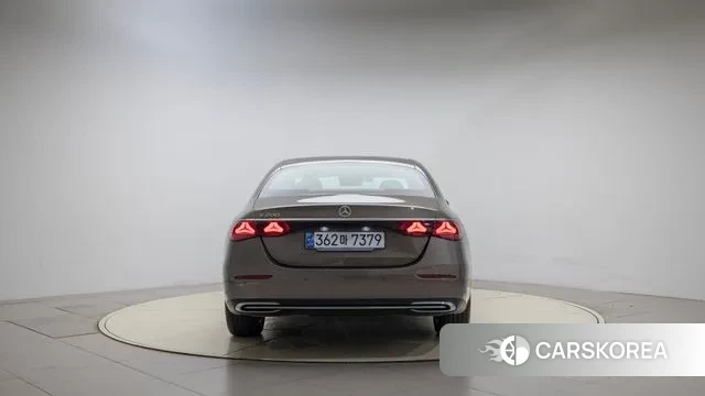 Mercedes-Benz E-Class W214 id 3015903 из Кореи 14