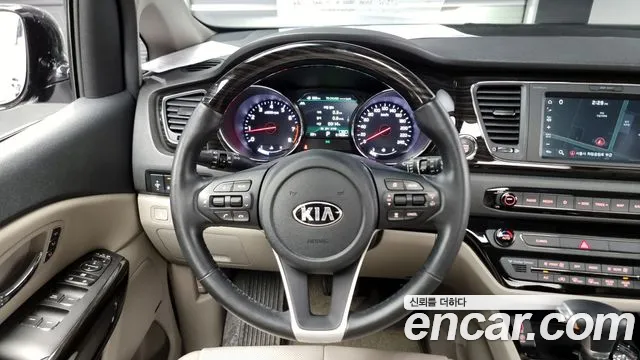 Kia The New Carnival id 2785073 из Кореи 14