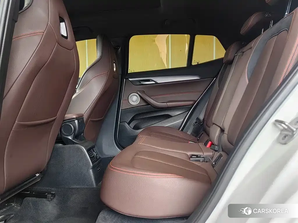 BMW X2 id 4589533 из Китая 12