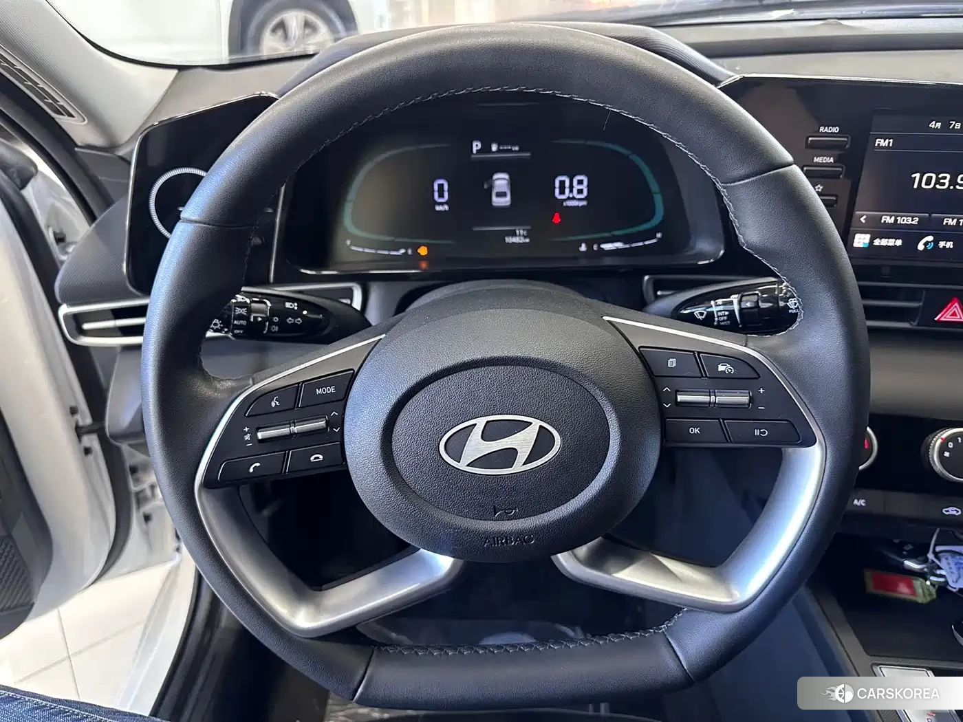 Hyundai Elantra 2023 Белый из Китая, фото 6