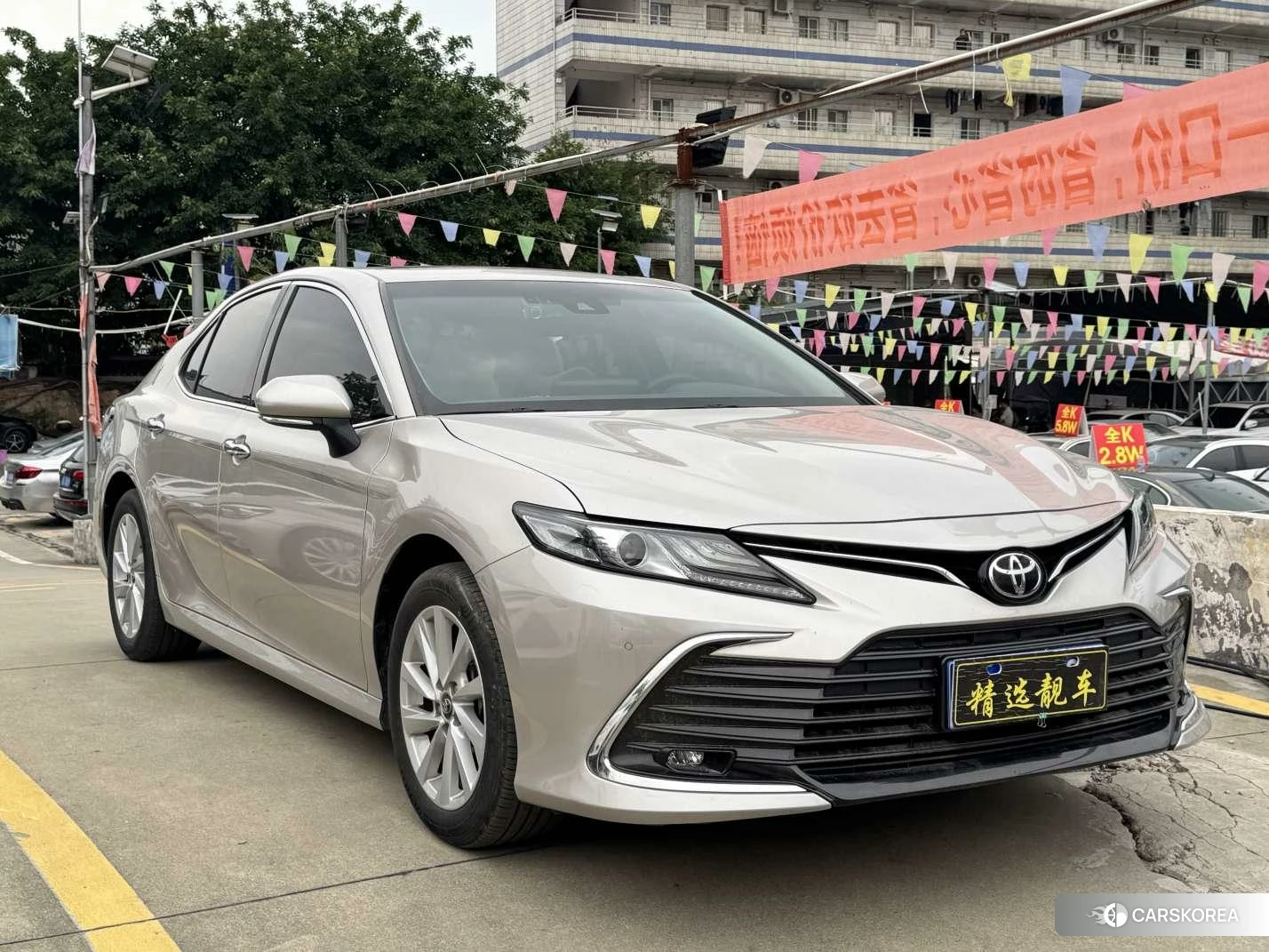 Toyota Camry 2023 Шампань из Китая, фото 4