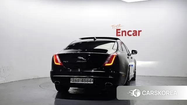 Jaguar All New XJ id 3325197 из Кореи 14