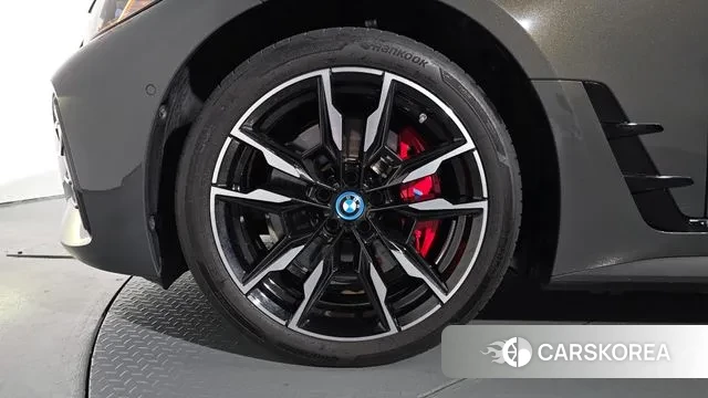 BMW i4 id 3236716 из Кореи 14