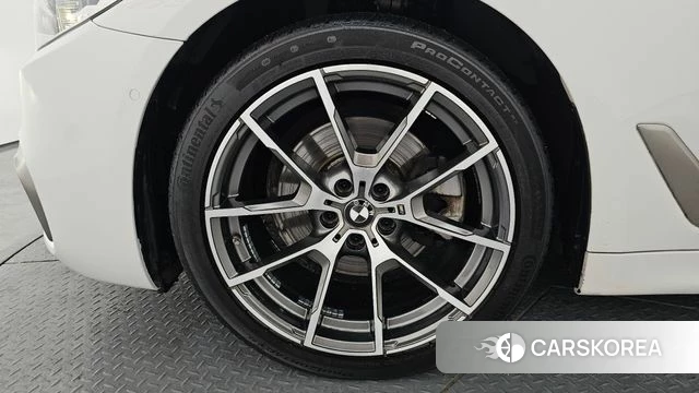 BMW 5 Series (G30) id 4356913 из Кореи 27