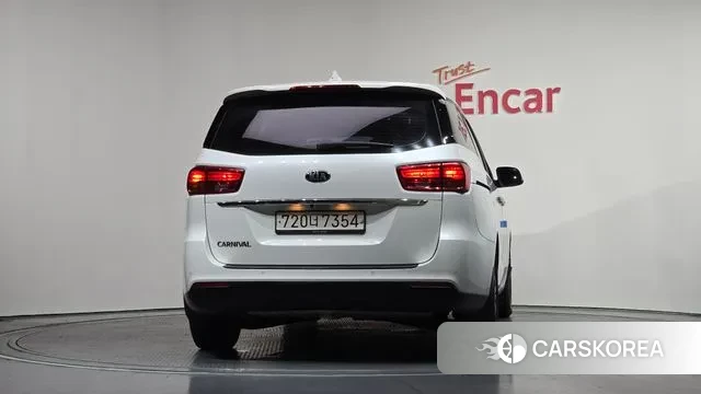 Kia The New Carnival id 3484821 из Кореи 14