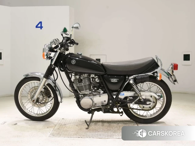 Yamaha SR 400 2017 из Японии, фото 2