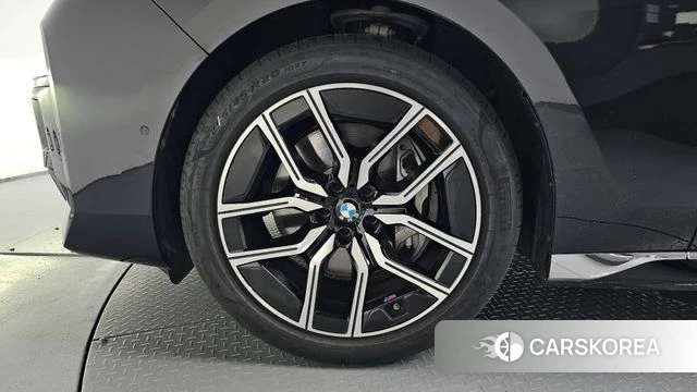 BMW 7 Series (G70) id 4720155 из Кореи 34