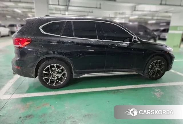 BMW X1 (F48) 2021 Черный из Кореи, фото 5