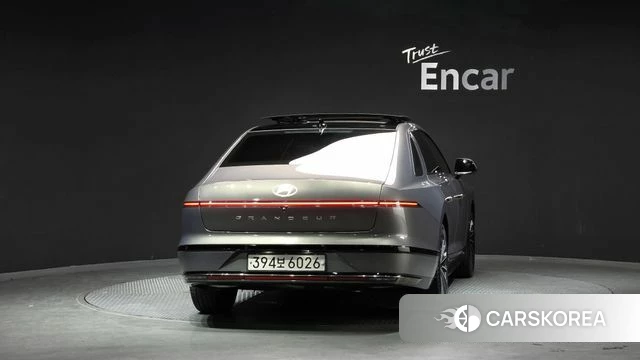 Hyundai Grandeur (GN7) id 4617776 из Кореи 14