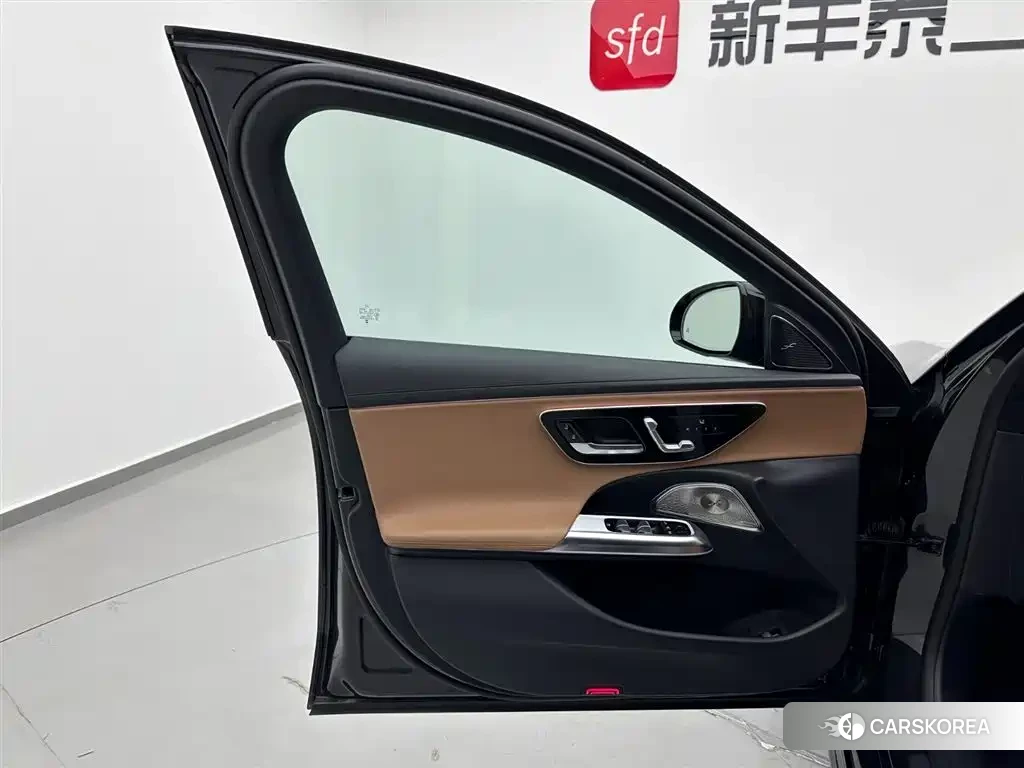 Mercedes-Benz E-Class id 4515496 из Китая 25
