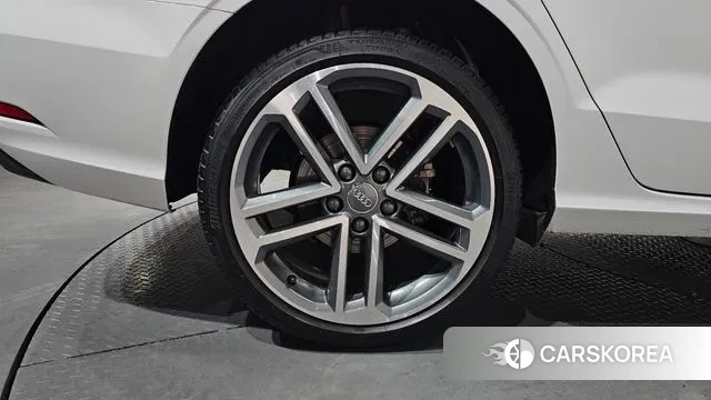 Audi New A3 id 3469314 из Кореи 14