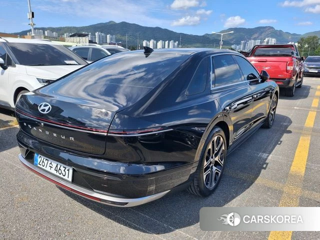 Hyundai Grandeur (GN7) id 4910902 из Кореи 12