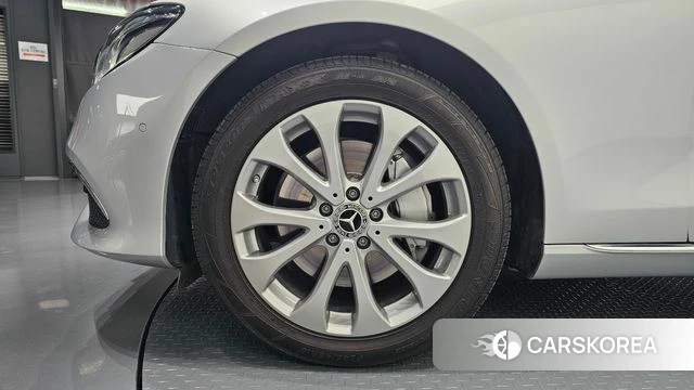 Mercedes-Benz E-Class W213 id 4357085 из Кореи 26