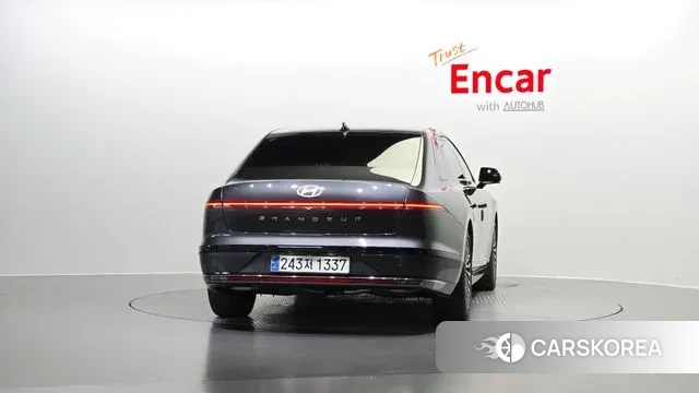 Hyundai Grandeur Hybrid (GN7) id 3190630 из Кореи 14