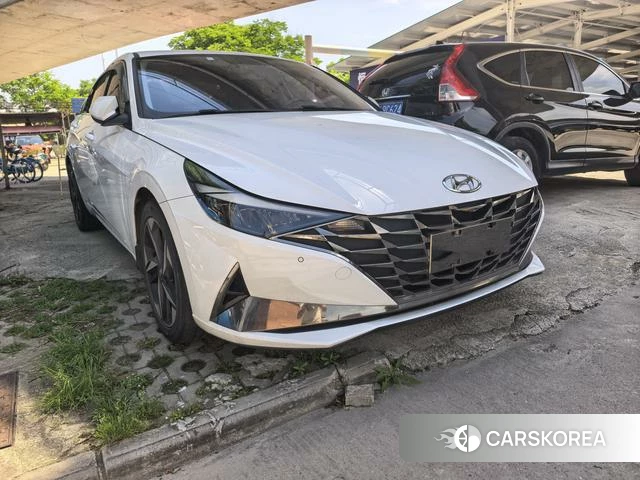 Hyundai Elantra 2022 Белый из Китая, фото 4