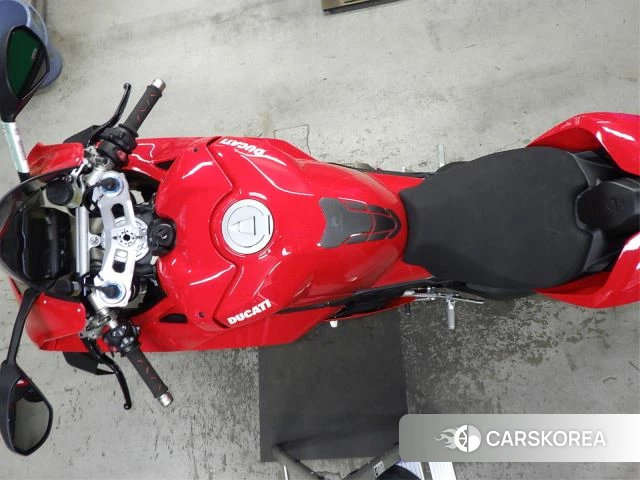 Проданный Ducati PANIGALE V4 S id 3999925 из Японии, фото 18