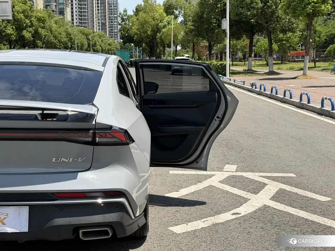 Chang'an UNI-V id 4644553 из Китая 20