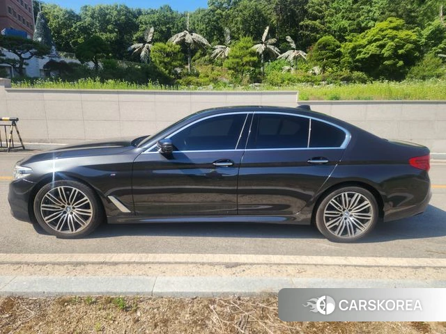 BMW 5 Series (G30) id 4417287 из Кореи 14