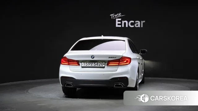 BMW 5 Series (G30) id 3248522 из Кореи 14