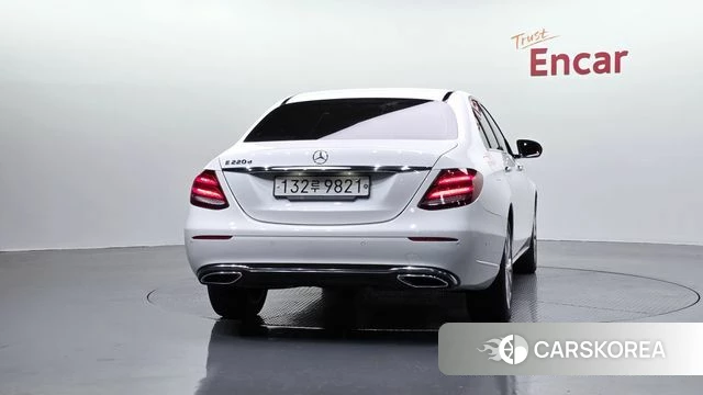 Mercedes-Benz E-Class W213 id 4377655 из Кореи 28