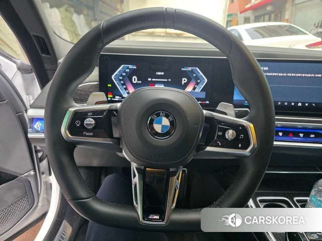 BMW 7 Series (G70) id 3882858 из Кореи 8