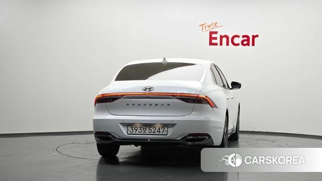 Hyundai The New Grandeur IG id 4384036 из Кореи 31