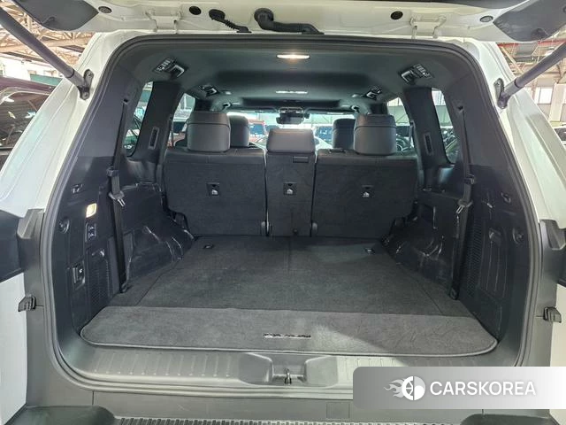 Lexus LX id 4272283 из Китая 18