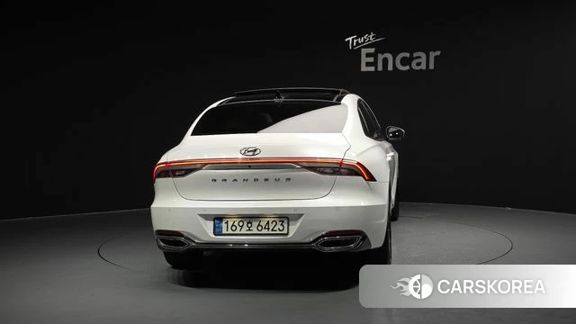 Hyundai The New Grandeur IG Hybrid id 4409314 из Кореи 14
