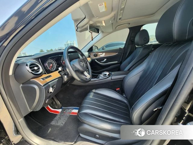 Mercedes-Benz E-Class W213 2018 Черный из Кореи, фото 4