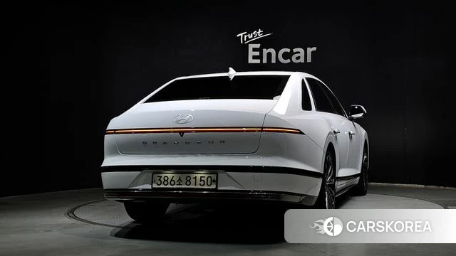Hyundai Grandeur Hybrid (GN7) id 4630819 из Кореи 28