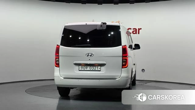 Hyundai The New Grand Starex id 4873606 из Кореи 27