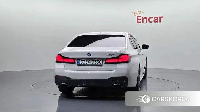 BMW 5 Series (G30) id 3877927 из Кореи 14