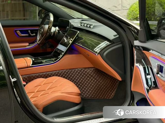 Mercedes-Benz Maybach S-class 2023 Черный из Китая, фото 4