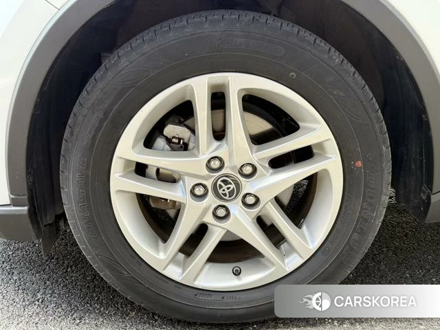 Toyota C-HR id 4255769 из Китая 19