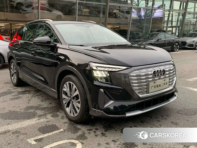 Audi Q5 e-tron id 4301812 из Китая 14