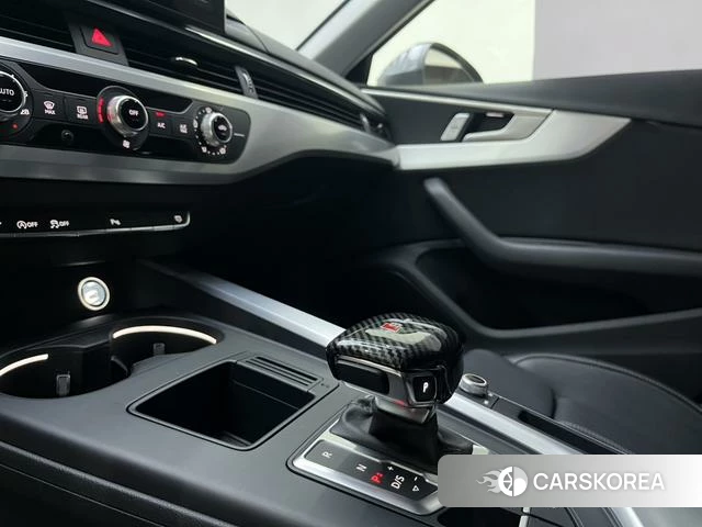 Audi A4L id 4321082 из Китая 9