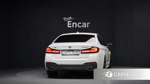 BMW 5 Series (G30) id 2993363 из Кореи 14