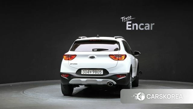 Kia Stonic id 4900035 из Кореи 14