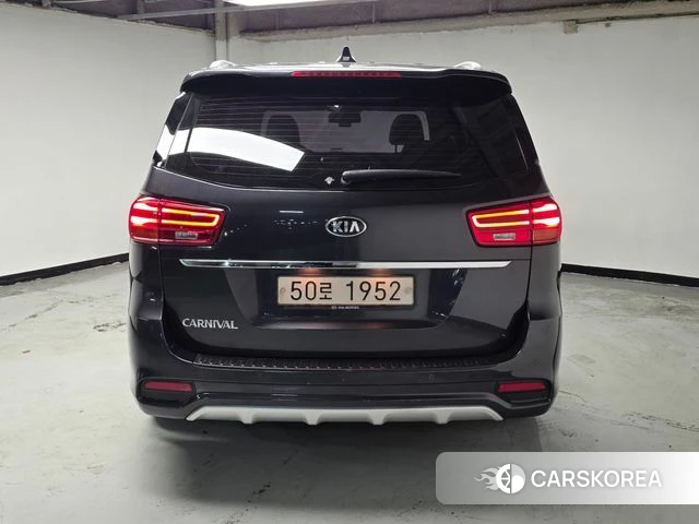 Kia The New Carnival id 4563237 из Кореи 14