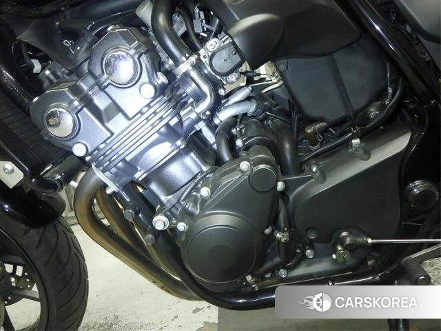 Engine photo
