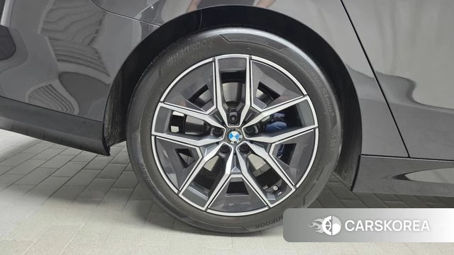 BMW 5 Series (G60) id 4706303 из Кореи 29